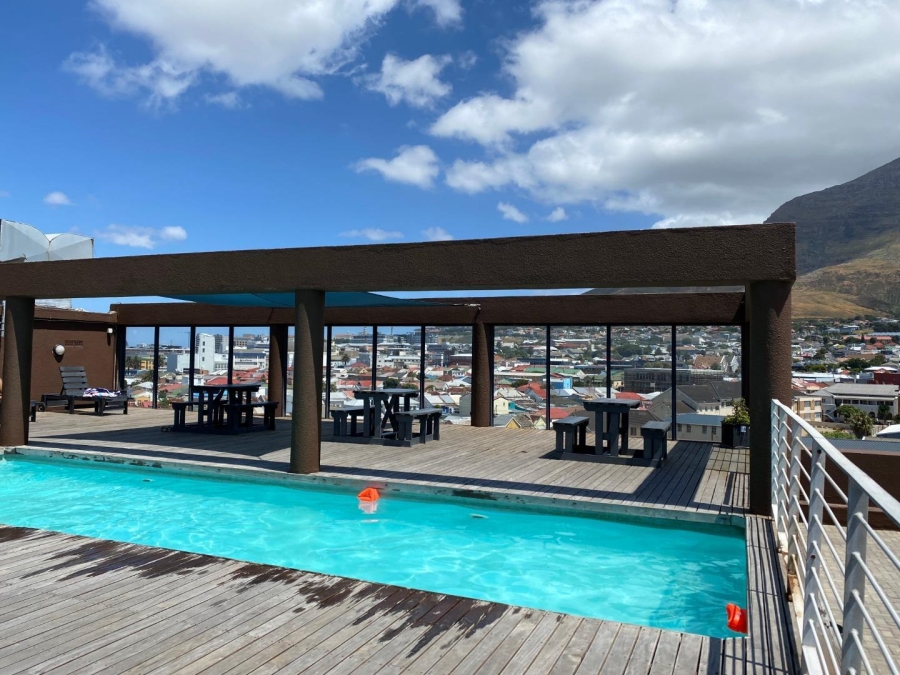 To Let 1 Bedroom Property for Rent in Woodstock Western Cape